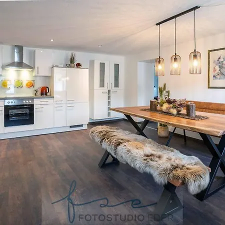 Schreiner Apartment
